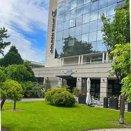 Golden Tulip Aix Les Bains - Hotel & Spa Aix-les-Bains Zewnętrze zdjęcie